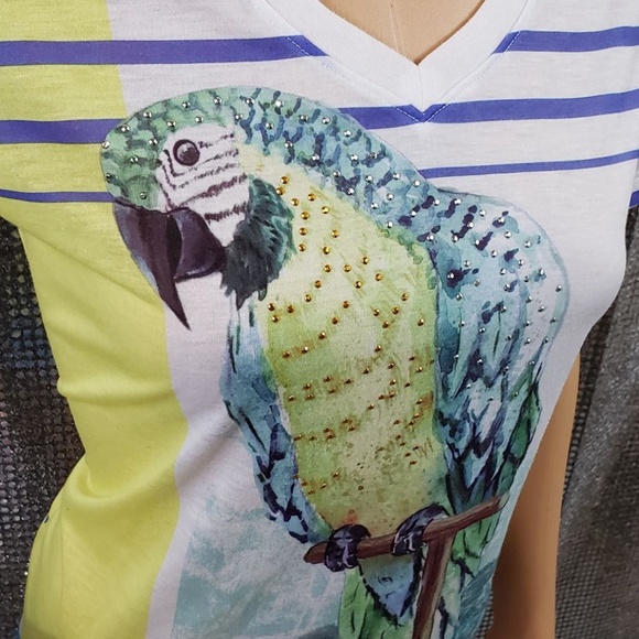 Studded Island Parrot Vacatino Tee Shirt - Picture 2 of 3